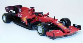 BBURAGO - 1:43 Ferrari Racing F1 SF21 #55 (Carlos Sainz) sisakkal - kemény tok