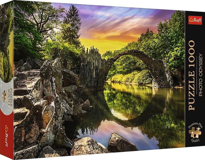 TREFL - Puzzle 1000 Premium Plus – Photo Odyssey: Bridge in Kromlau, Németország
